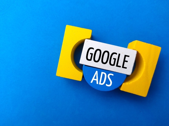 Dominando o Google Ads: estratégias avançadas para maximizar o seu ROI
